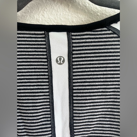 Lululemon Runder Under Long Sleeve - Picture 5 of 7